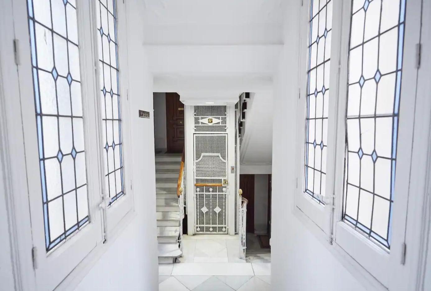 Estudio Con Vistas Alcalaretiro Madrid Bagian luar foto